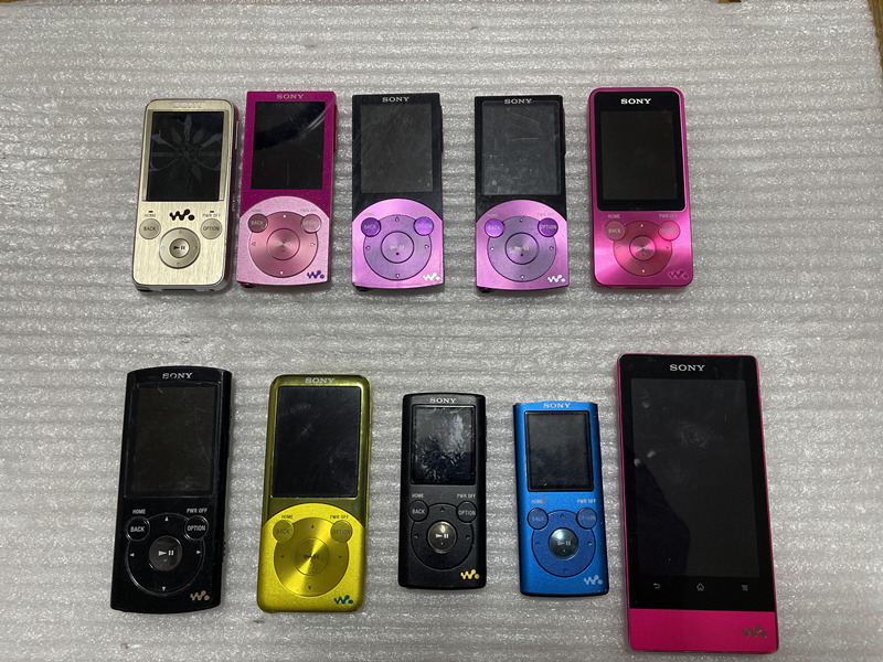 Sony MP3 WALKMAN PORTABLE MEDIA PLAYER 　ウォークマン　ポータブル　メディアプレーヤー計10台　スピーカー・アダプター等付き動作品 Player Sony MP3 Japanese Language NWZE473BLK