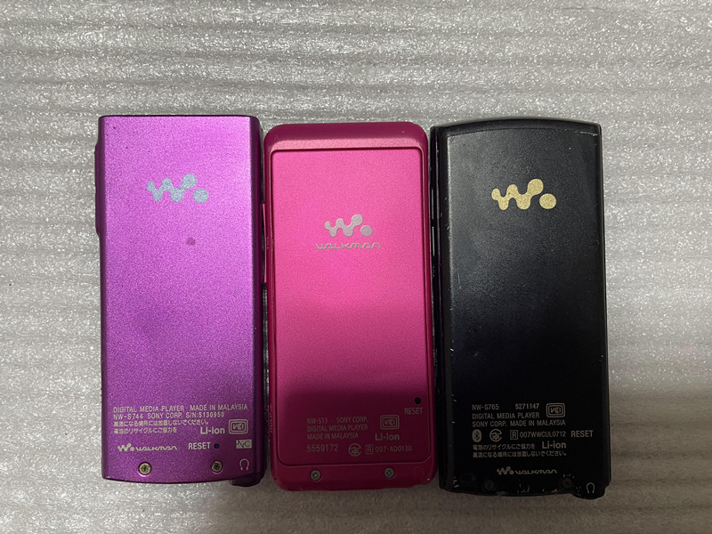 Sony MP3 WALKMAN PORTABLE MEDIA PLAYER 　ウォークマン　ポータブル　メディアプレーヤー計10台　スピーカー・アダプター等付き動作品 Player Sony MP3 Japanese Language NWZE473BLK