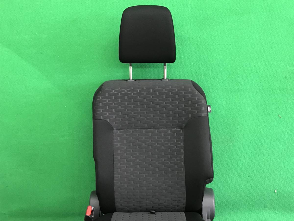 ウェイク 初代・後期型ダイハツ ウェイク（LA700S⁄LA710S型） シン・軽 