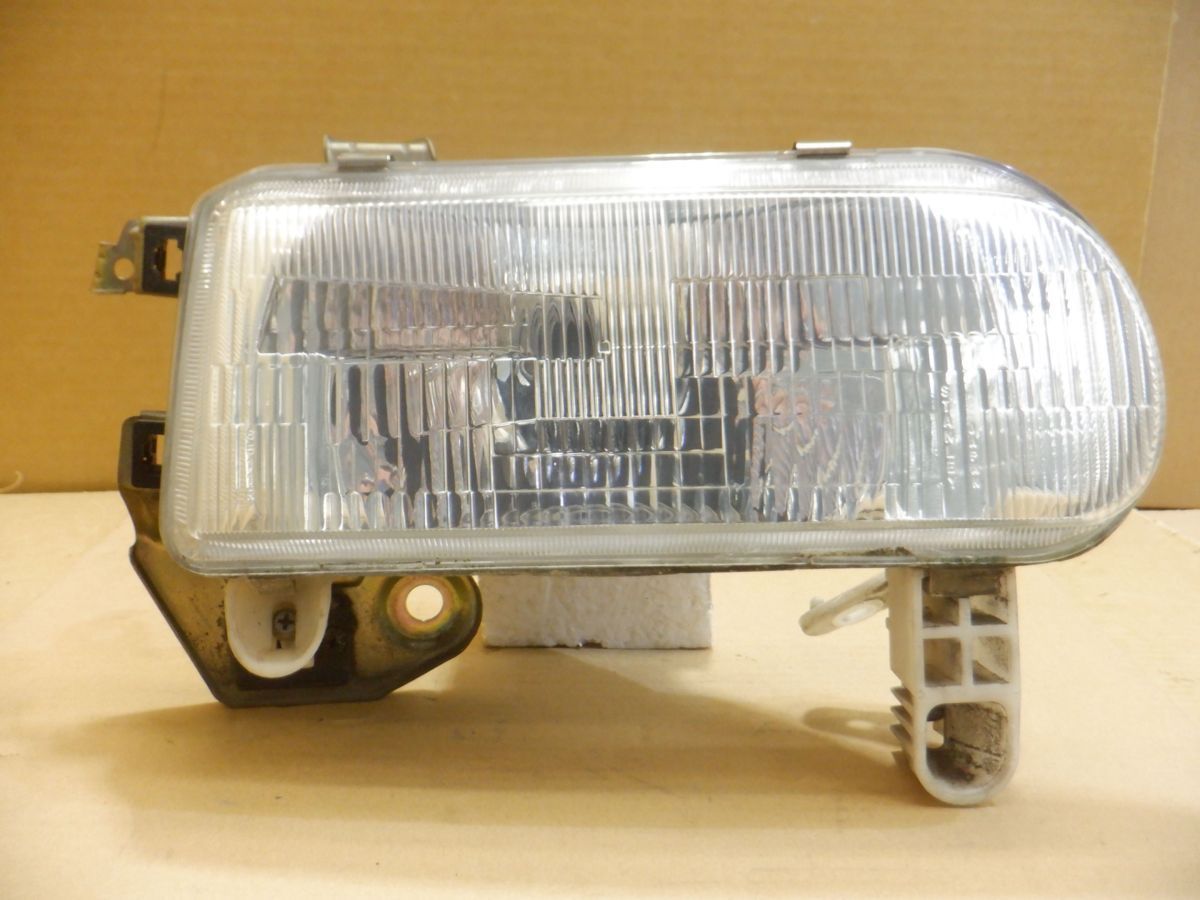 ☆(213236)平成7年 トゥデイ JW3 ヘッドランプ右/ヘッドライト右 33100