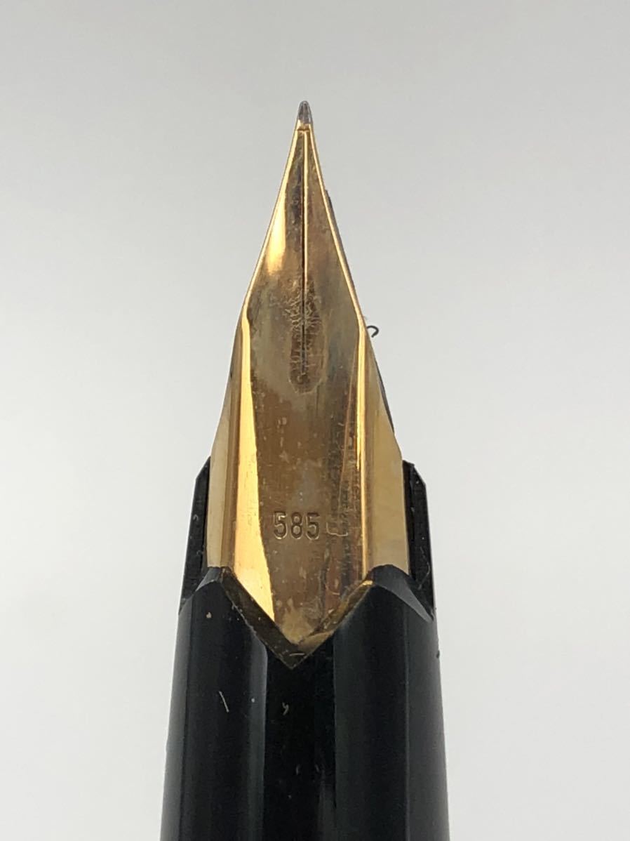 MONTBLANC 万年筆 220？ ペン先14k（585） ケース付き モンブラン 万年筆 220 ペン先585 ケース付き 【公式通販】