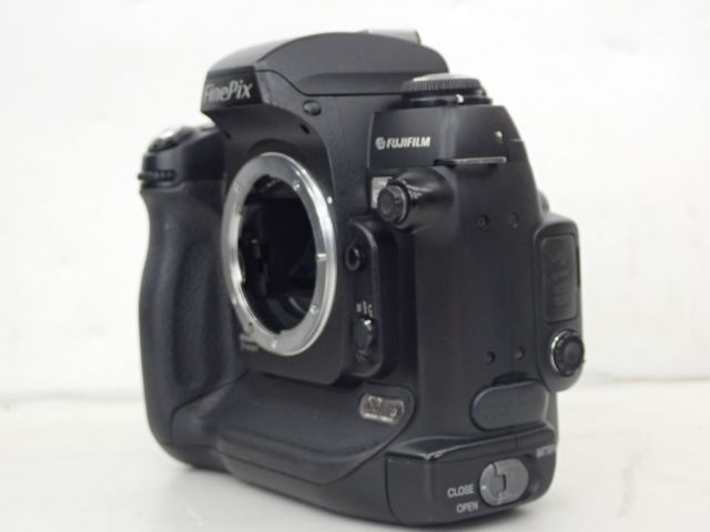 FUJIFILM デジタル一眼レフカメラ FinePix S3 Pro ボディ ニコンF 