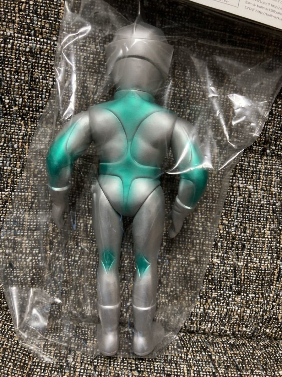 ブルマァクの怪獣シリーズ☆24ミラーマン（シルバーカラー