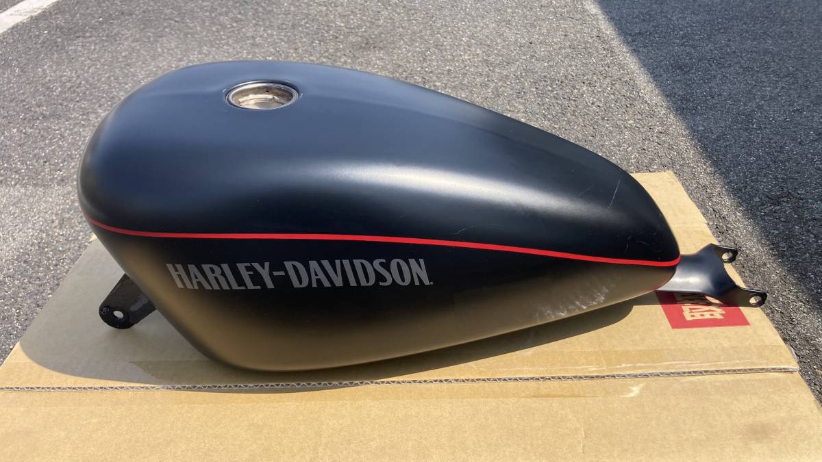 ハーレー 2012年XL1200N 純正タンク ブラックデニム 中古品(ハーレー