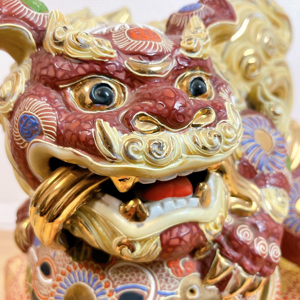 正規品，100%新品 九谷 獅子 魔除け 置物 最大高さ34センチ 重量約
