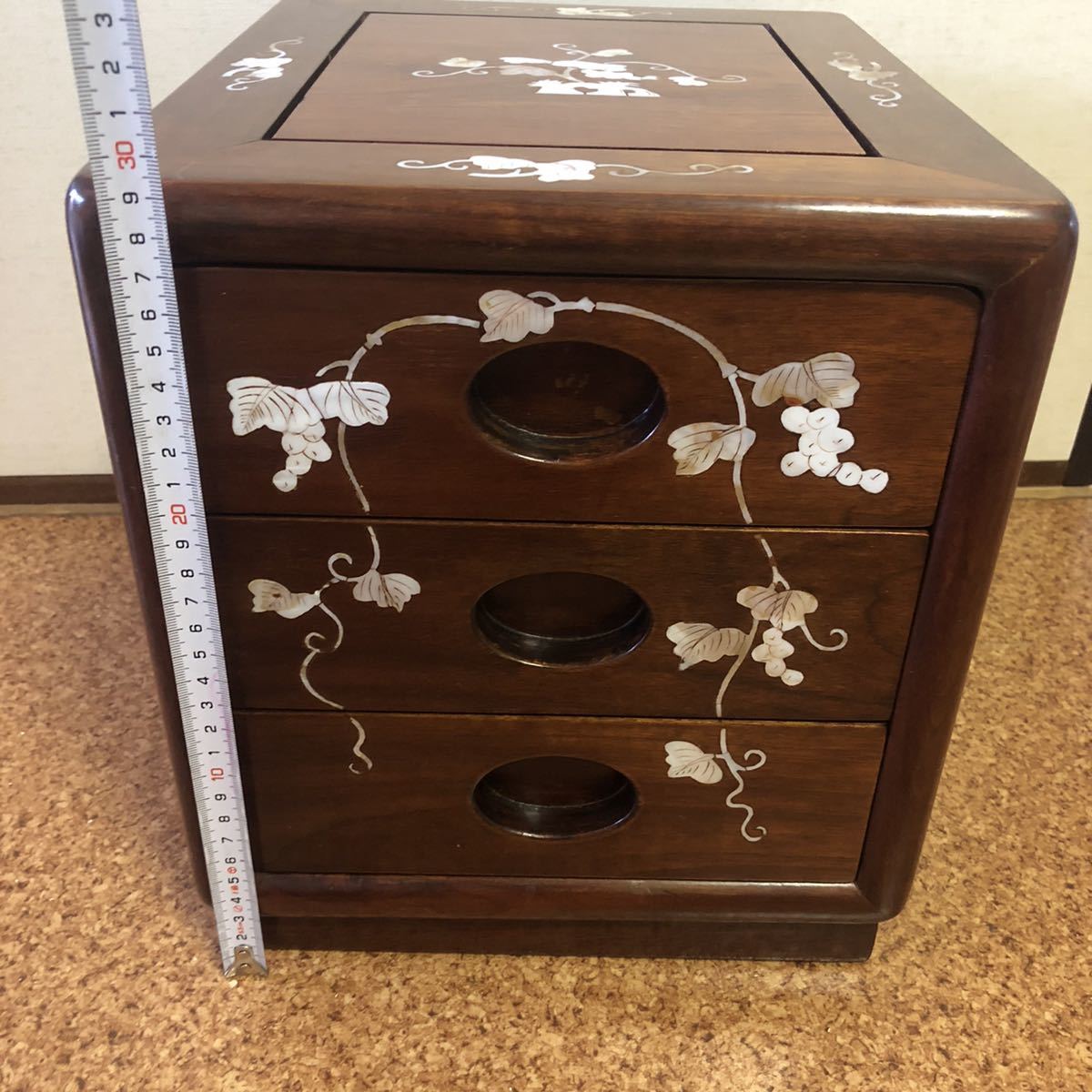 ✨美品✨　天然木　花梨　唐木　螺鈿細工　引き出し3段ミニチェスト 公式通販ストア 唐木 螺鈿細工 花梨 3段引き出し 小箪笥 小物入れ