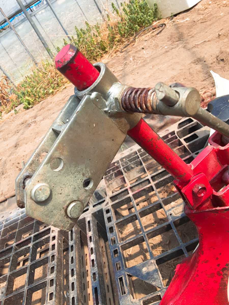 耕運機 倍土器 ヤンマーポチ取り付けアタッチメント付属 畝立て 管理機 ホンダ クボタ パーツ 本体 その他 売買されたオークション情報 Yahooの商品情報をアーカイブ公開 オークファン Aucfan Com