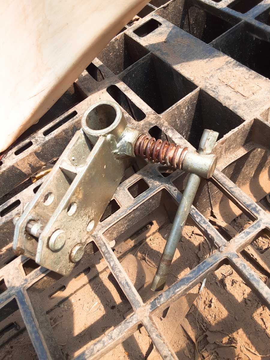 耕運機 倍土器 ヤンマーポチ取り付けアタッチメント付属 畝立て 管理機 ホンダ クボタ パーツ 本体 その他 売買されたオークション情報 Yahooの商品情報をアーカイブ公開 オークファン Aucfan Com