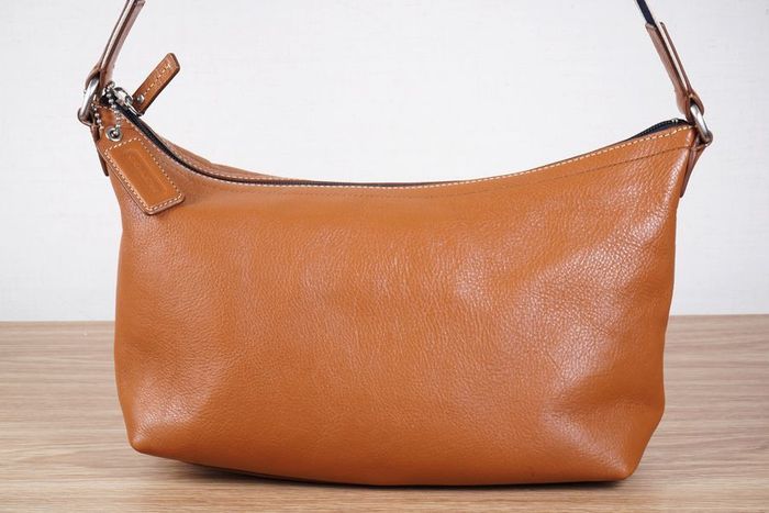 使用わずか 極美品】コーチ COACH ショルダーバッグ レディース