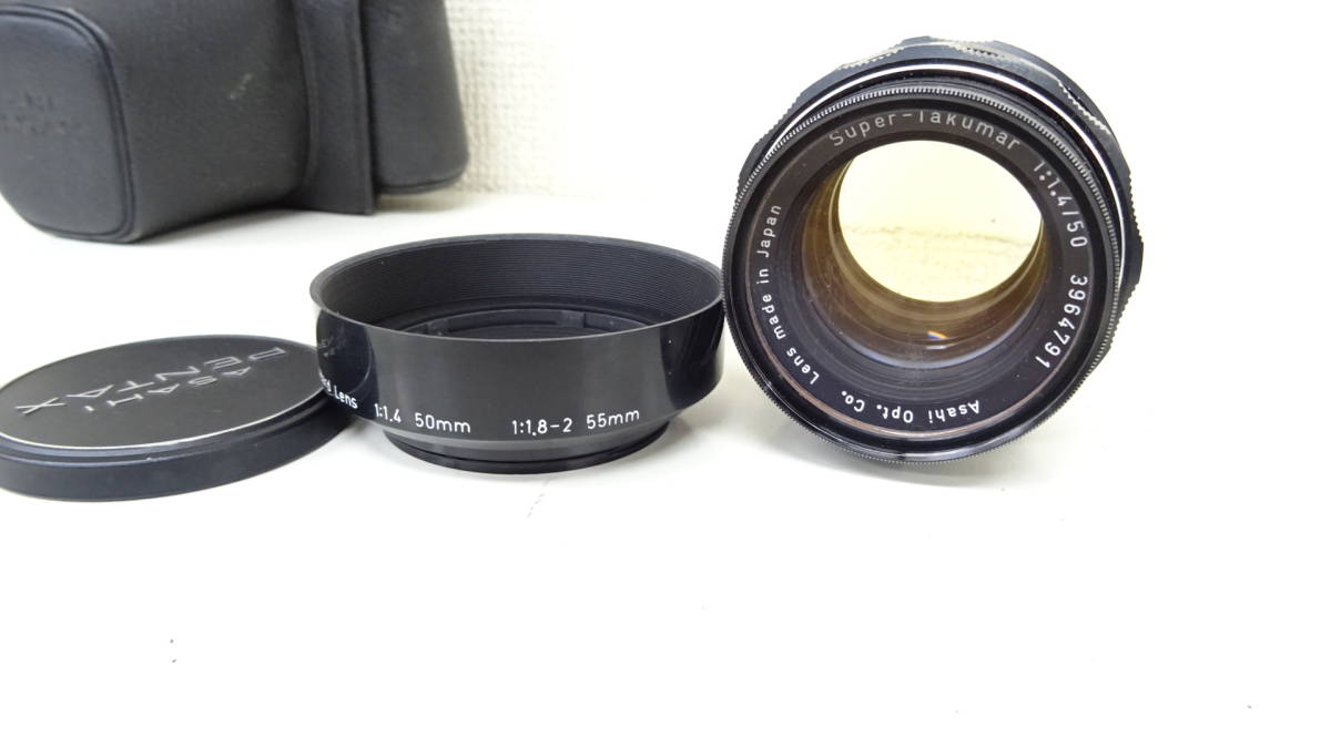 Pentax Spotmatic Camera Asahi SP 55mm SLR + Super-Takumar f⁄2