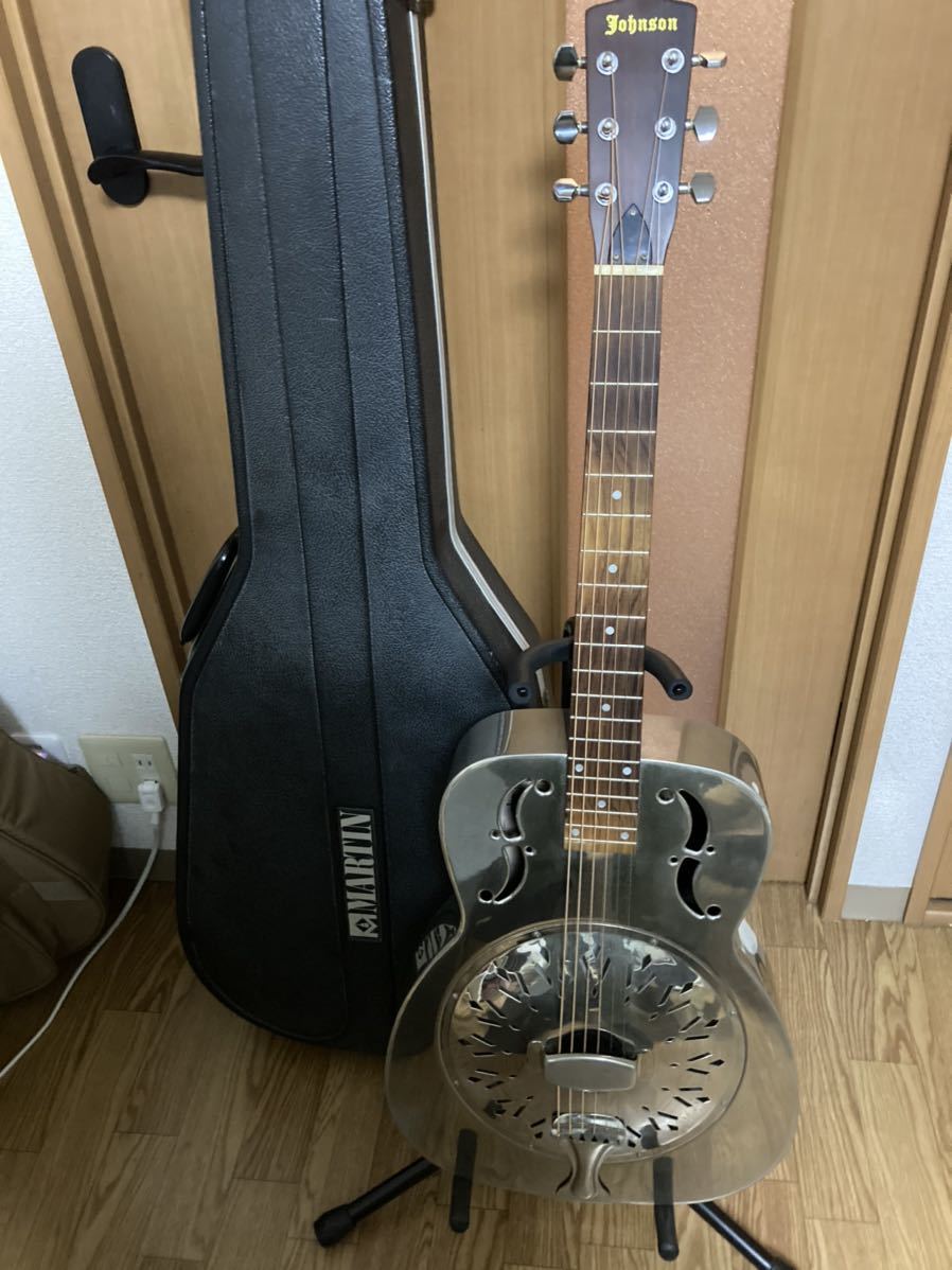 Johnson ジョンソン Axl 998 リゾネーターギター メタルボディ Martin用ハードケース付 ドブロギター 本体 売買されたオークション情報 Yahooの商品情報をアーカイブ公開 オークファン Aucfan Com