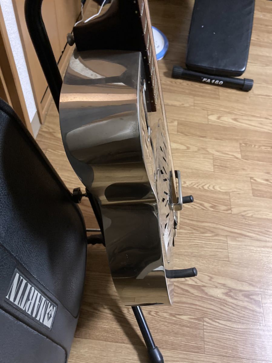 Johnson ジョンソン Axl 998 リゾネーターギター メタルボディ Martin用ハードケース付 ドブロギター 本体 売買されたオークション情報 Yahooの商品情報をアーカイブ公開 オークファン Aucfan Com