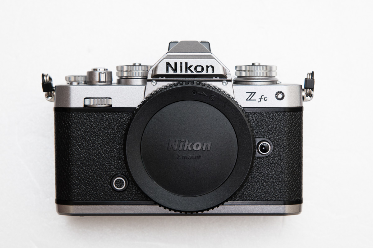 Nikon Zfcボディ シャッター数274回 保証書あり 付属品完備 【公式通販】