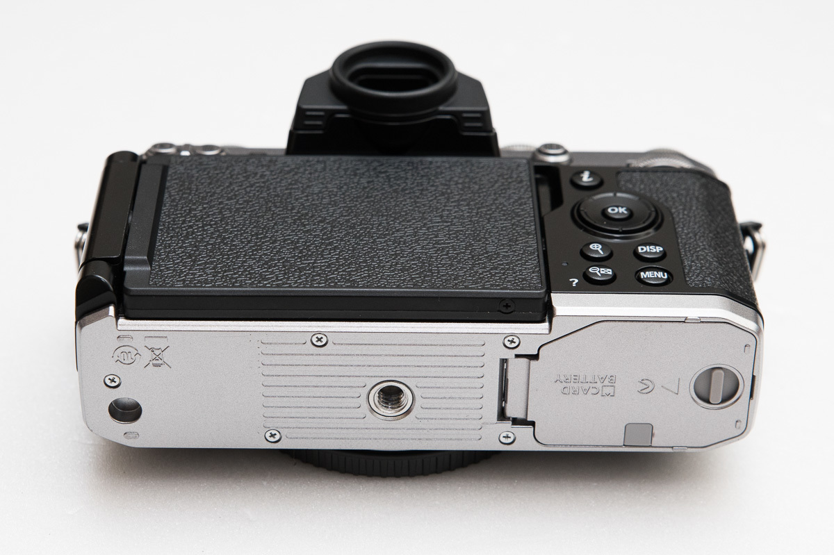 Nikon Zfcボディ シャッター数274回 保証書あり 付属品完備 【公式通販】