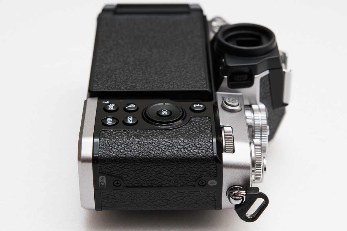 Nikon Zfcボディ シャッター数274回 保証書あり 付属品完備 【公式通販】