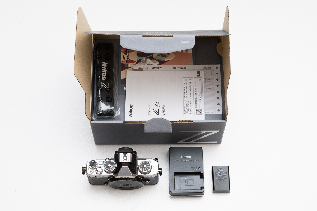 Nikon Zfcボディ シャッター数274回 保証書あり 付属品完備 【公式通販】