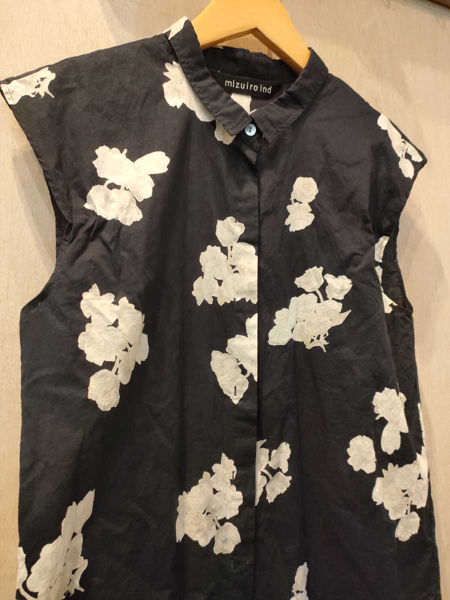 Mizuiro Ind ミズイロインド ノースリーブブラウス 花柄 綿100 レディース 紺色 ネイビー Tr2417 ノースリーブシャツ一般 売買されたオークション情報 Yahooの商品情報をアーカイブ公開 オークファン Aucfan Com