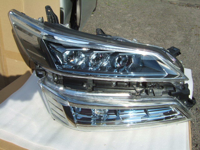  トヨタ ヴェルファイア 後期 ヘッドランプ 右 ヘッドライト 3眼 LED AGH30W GGH30W AYH30W 純正 ル 81110-58600 ICHIKOH 58-96(ヘッドライト)｜売買されたオークション情報、yahooの商品情報をアーカイブ公開 トヨタ用