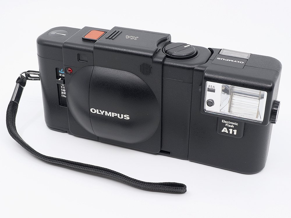 オリンパス OLYMPUS XA＋A11 純正箱付属 OLYMPUS（オリンパス） XA A11