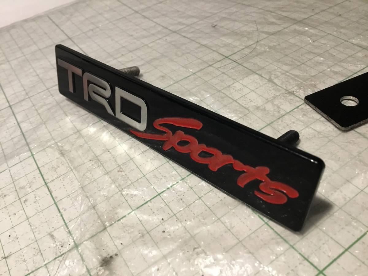 TRD アルテッツァ エンブレム グリル Sports | TOYOTA ALTEZZA の 
