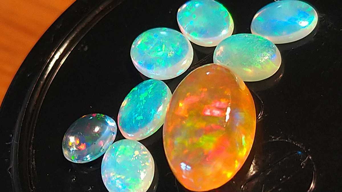 天然ファイヤー・ウォーターオパール 40ctの買取実績｜色石BANK 天然 