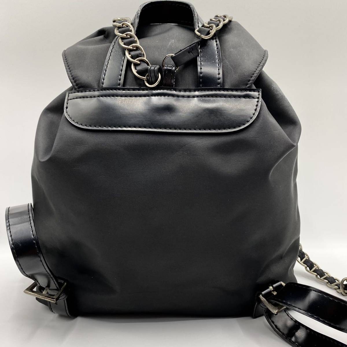 1円〜《漆黒の衝撃》PRADA プラダ チェーン 三角ロゴ リュックサック