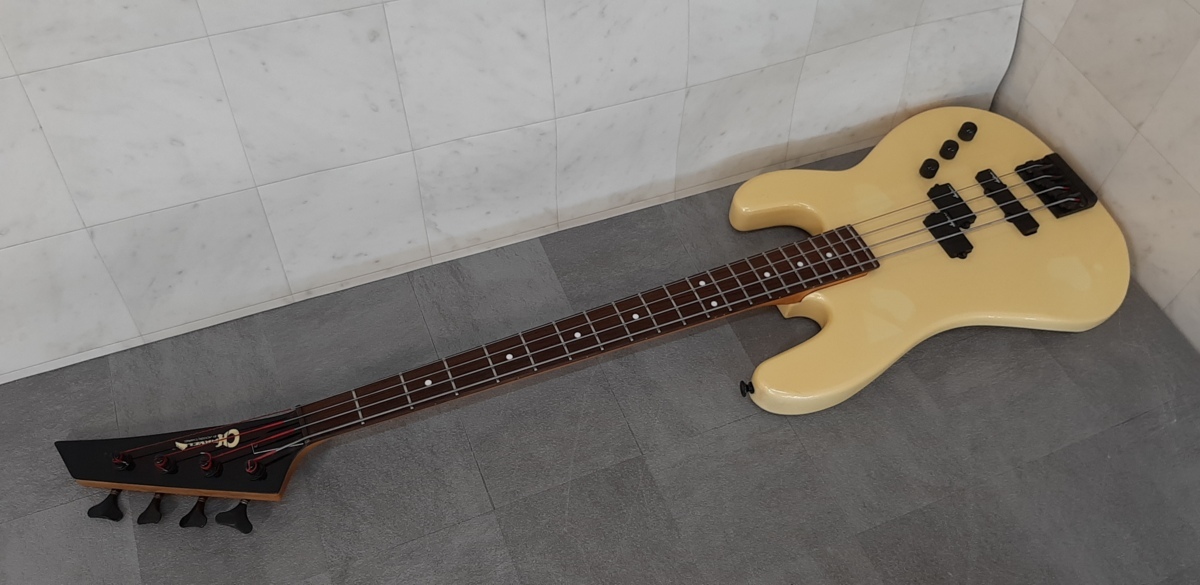 04S01□Charvel/Jackson エレキベース□(エレキベース本体)｜売買され 