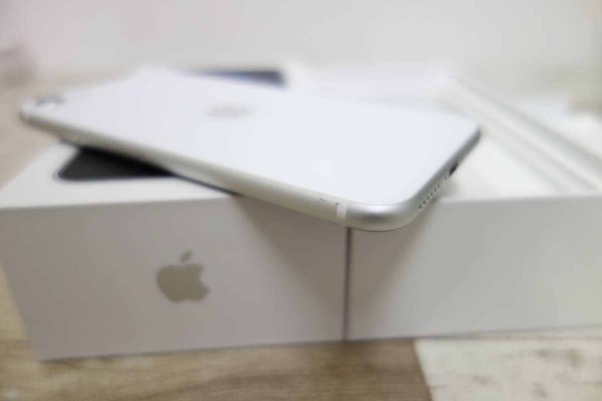 バッテリ社外品 Softbank SIMロック解除済 iPhoneSE 128GB White (第2