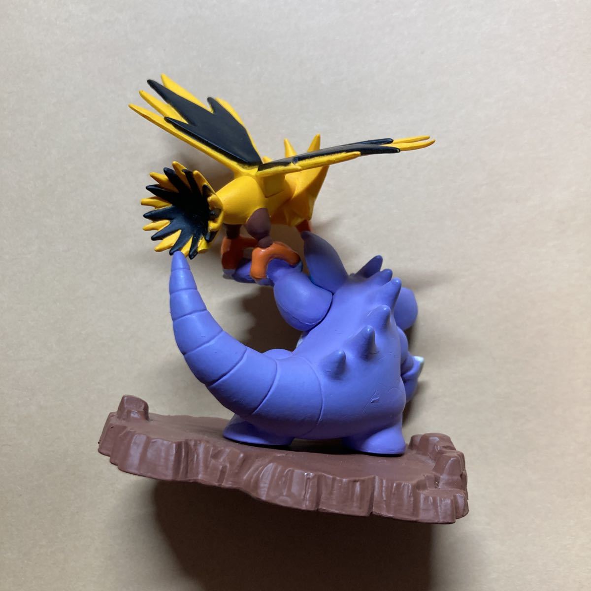 ポケットモンスター 白熱のバトル ニドキングvsサンダー フィギュア