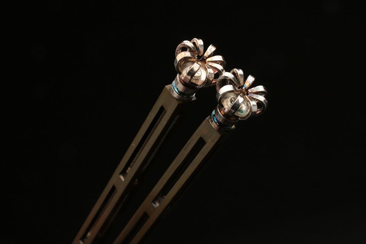EC052 【金工師 木村清五郎 作】銀菊頭 唐銅 四方すかし飾火箸 全長 