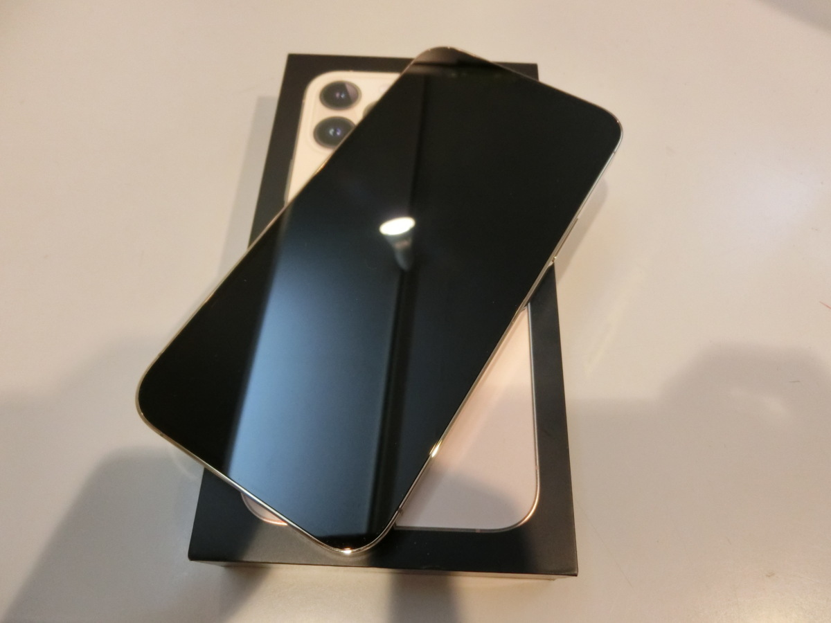 SIMフリー☆Apple iPhone12 Pro Max 256GB ゴールド 美品☆ Pro Max 