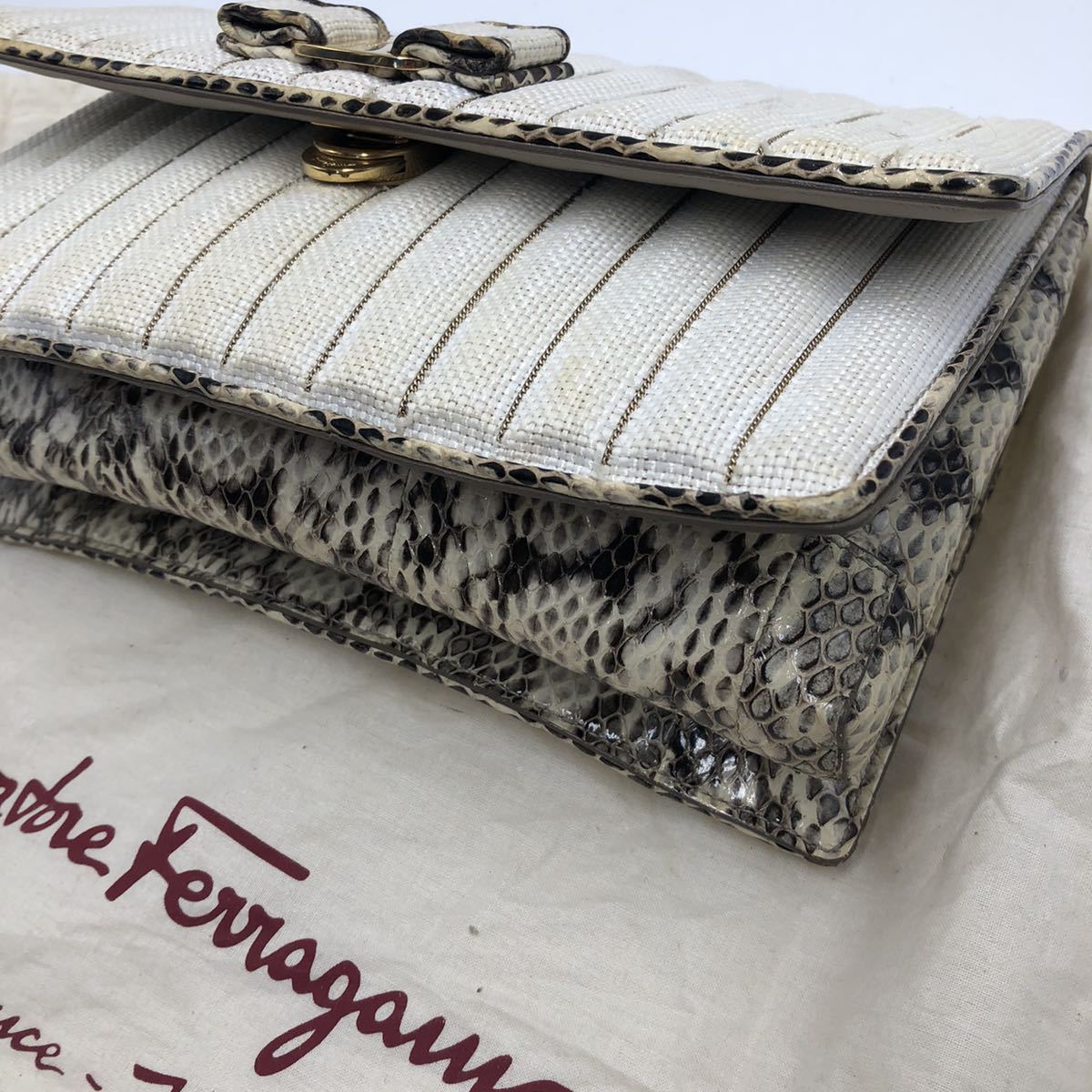 1円《極美品》 Salvatore Ferragamo ショルダーバッグ チェーン 