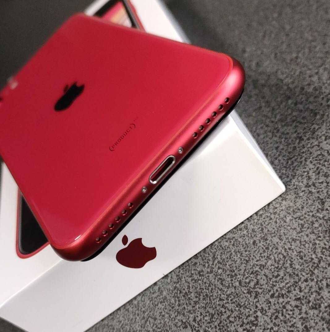 ジャンク】iPhone SE2 128GB・外観S級・バッテリー新品・バック