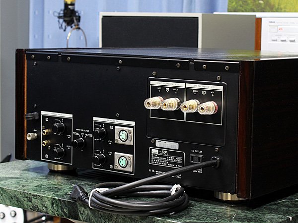 【SANSUI】サンスイ ステレオパワーアンプ B-2301 ヴィンテージ SANSUI B-2301 VINTAGE ♪サンスイ ステレオパワーアンプ♪【SP