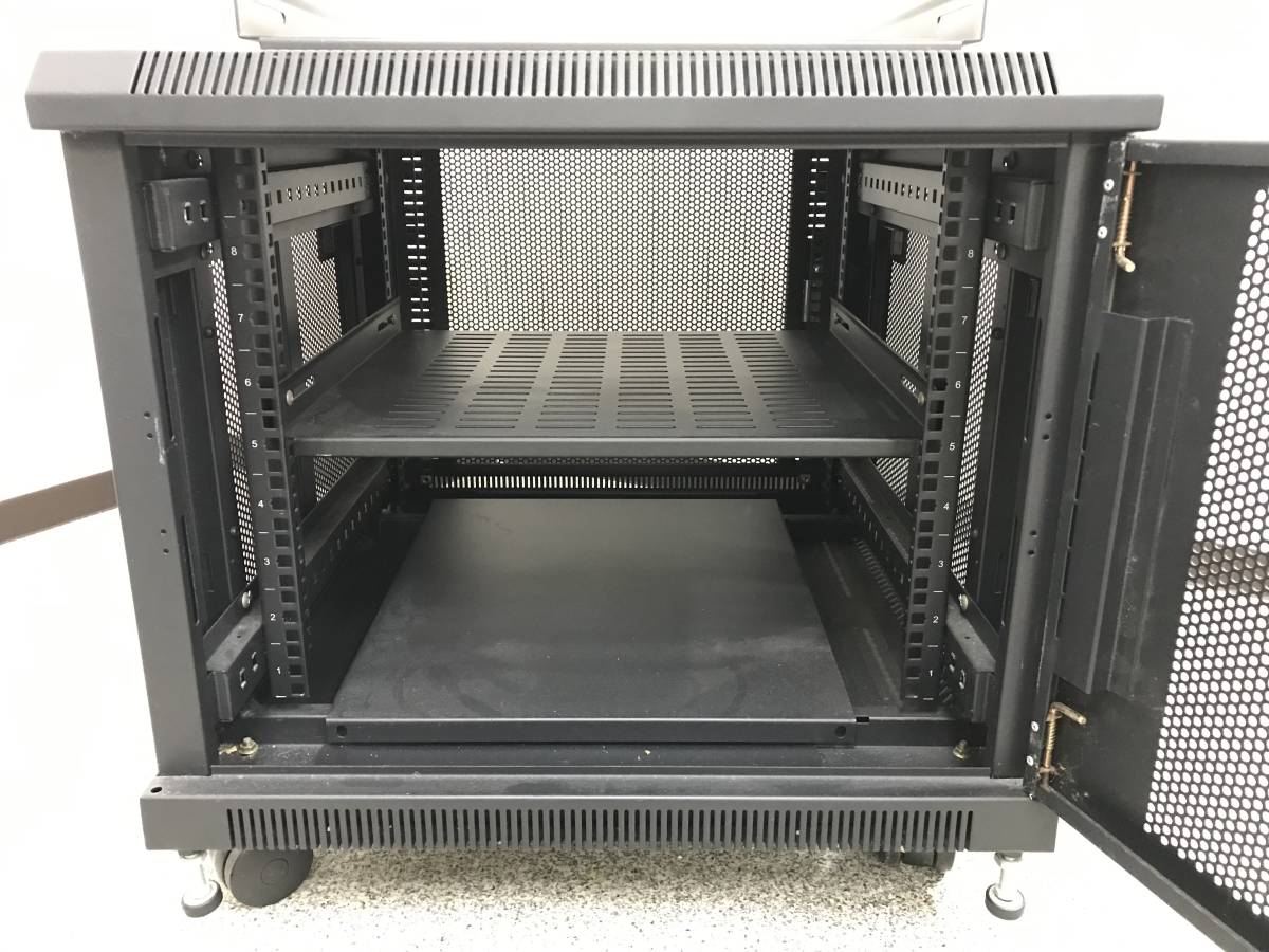 ID1292: サンワサプライ CP-SVCBOX1 19インチマウントボックス（9U