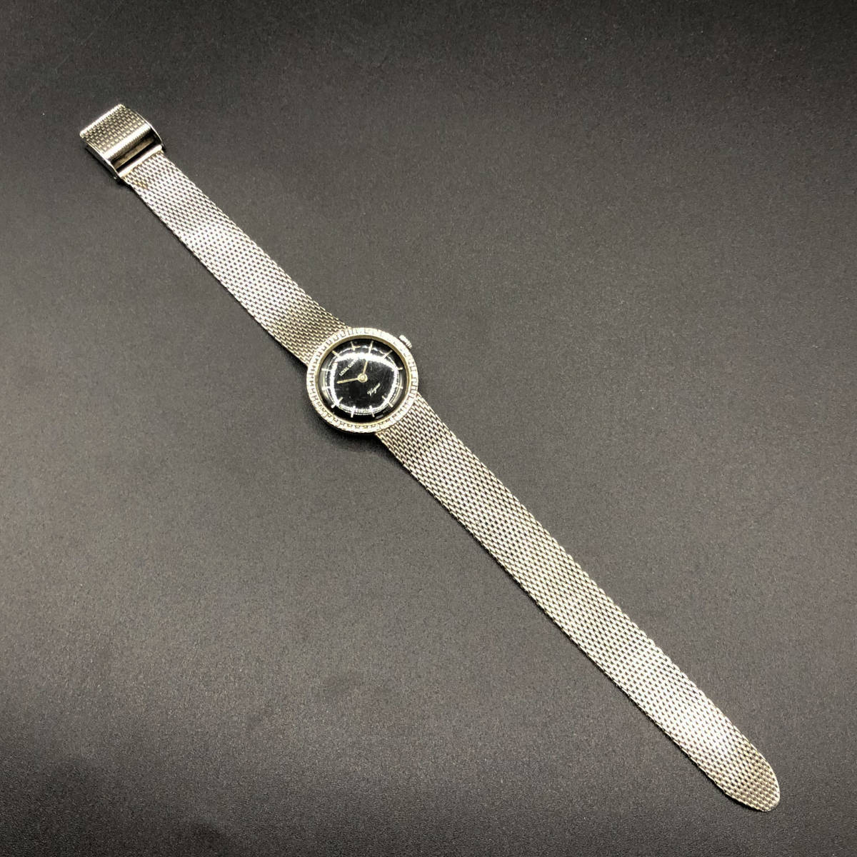 Loyal queen 14金 ダイヤ付き時計