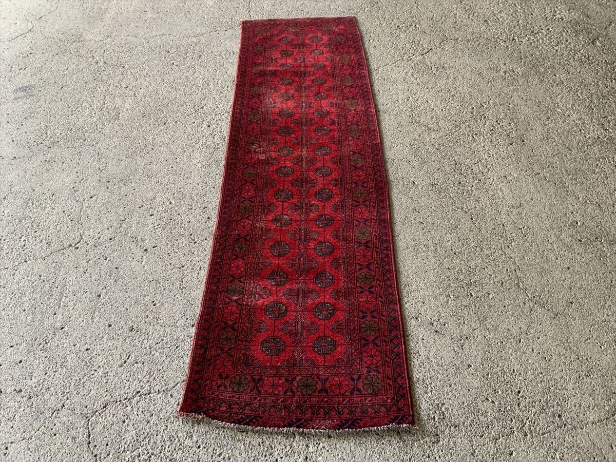 絨毯 アンティーク家具 ラグ ランナー☆職人の手仕事☆280×75cm インド産 RUGS ｜SATHI 手織り絨毯専門店 | アフガニスタン絨毯サティラグス アフガニスタン絨毯、本場アフガニスタン絨毯通販、伝統模様の逸品を ヘラート産 VINTAGEアフガニスタン 手織りラグ ウール room｜ペルシャ絨毯・トライバルラグ専門店