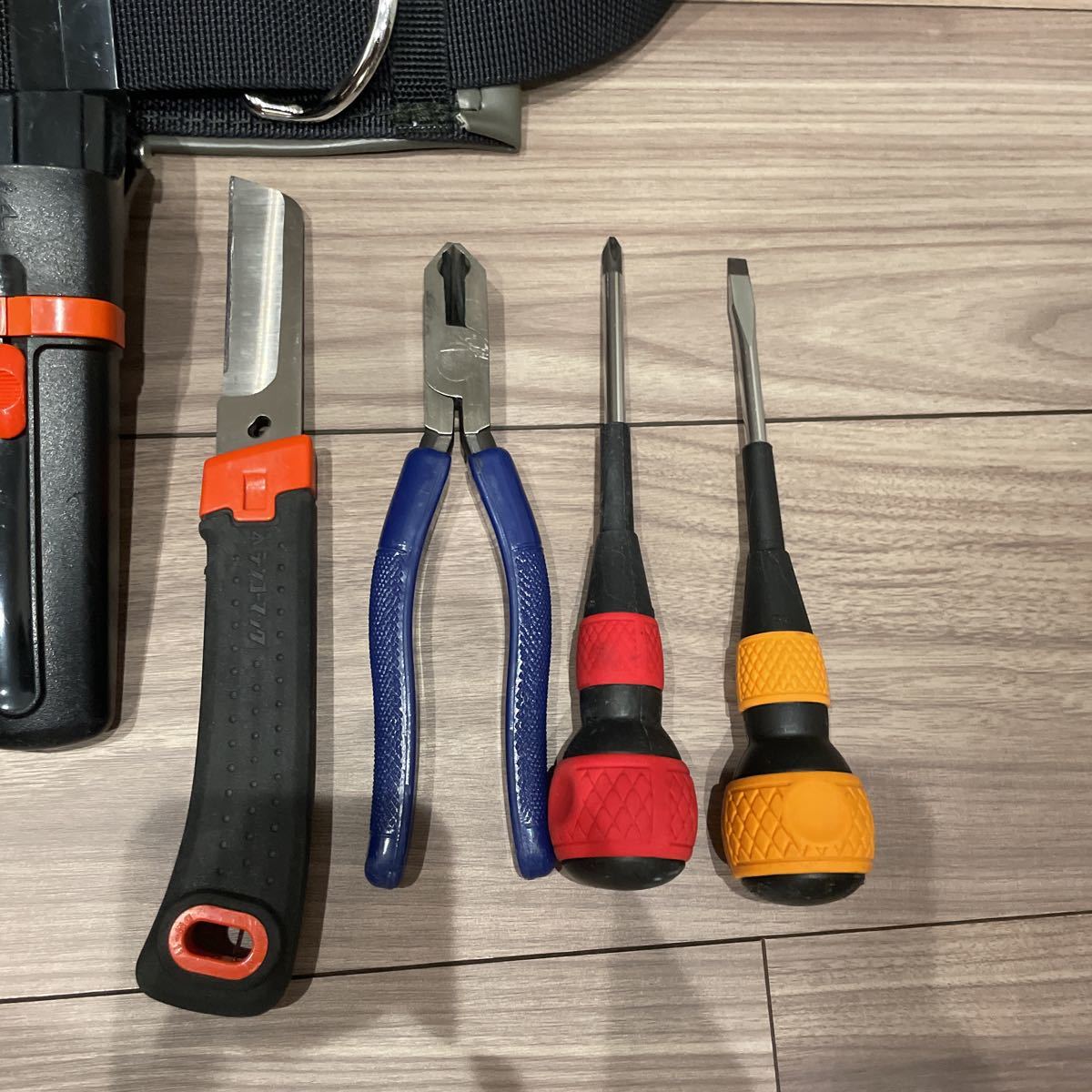 ☆電気工事士 腰道具一式 工具セット付き☆(工具セット)｜売買された 