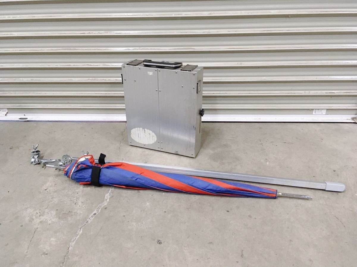 中古 CARP カープ へら台 釣り台 ヘラ台 釣り用品 パラソル付き 日傘 日よけ 傘 角度調整 引取歓迎茨城県常陸大宮市 0510あら4 E2 170