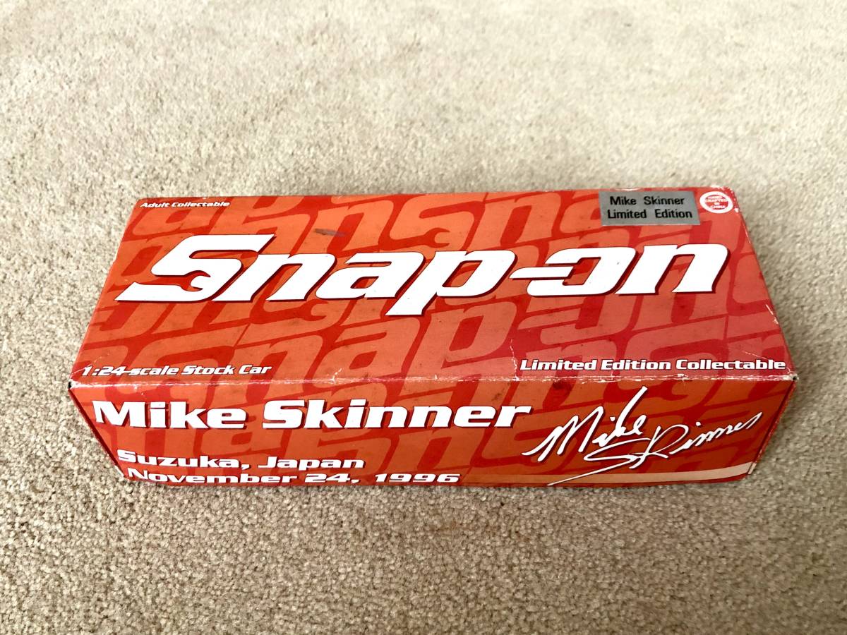 スナップオン Snap-on ドラッグカー 1⁄24スケール オートワールド
