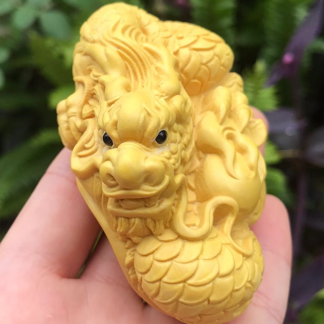 ☆送料無料☆ 龍根付 細密黄楊木彫 一刀彫 リアル繊細彫刻（龍/竜/辰