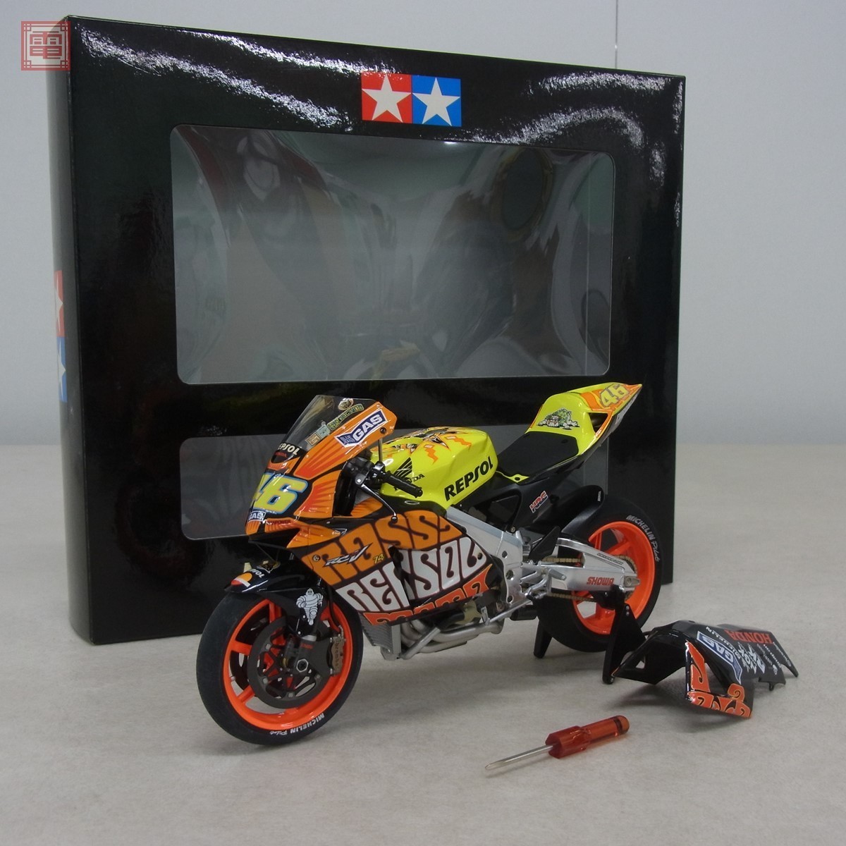 タミヤ マスターワークコレクション 1/12 レプソル ホンダ RC211V 