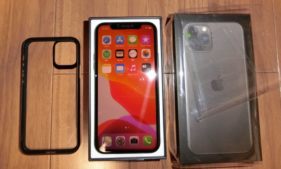 2025，HOT au iPhone 11 Pro スペースグレイ 64GB SIMロック解除済 MWC22J/A バッテリー最大容量90％(iPhone)｜売買されたオークション情報、yahooの商品情報をアーカイブ公開 - オークファン iPhone