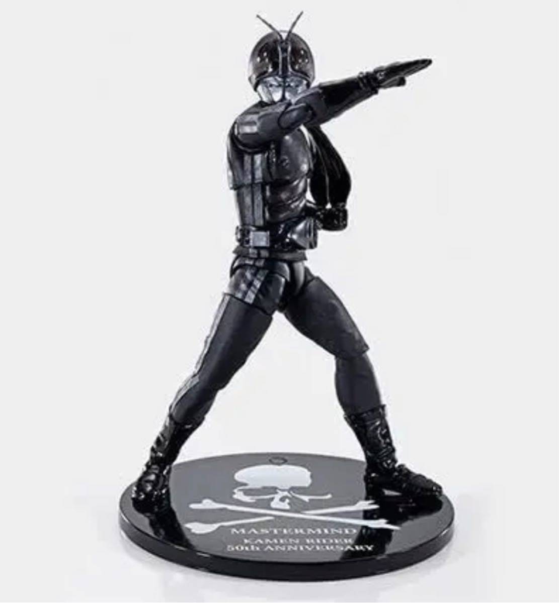  mastermind JAPAN x 仮面ライダー50周年記念コラボ 真骨頂 限定販売 マスターマインド(仮面ライダー1号)｜売買されたオークション情報、yahooの商品情報をアーカイブ公開 - オークファン 仮面ライダー1号