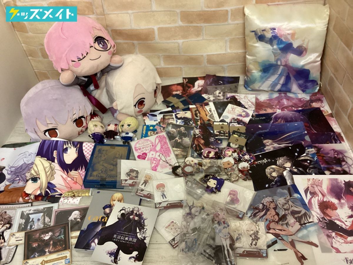Fate/stay night まとめ売り fate stay night フィナーレ 缶バッジ