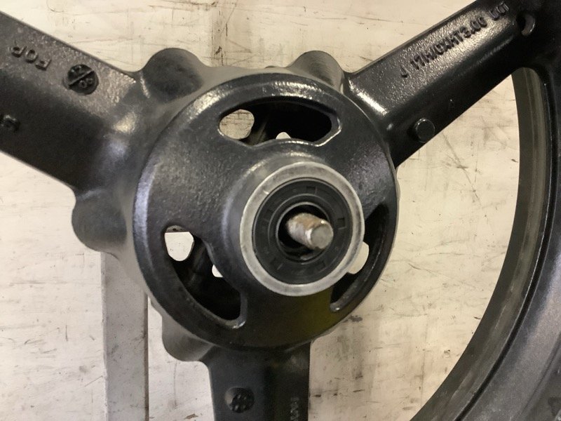 GSR 250 く GJ55D フロント ホイール 必見 (160) S5-658 SM GSR250 GJ55D : 前後ホイールベアリング 高耐久性 GSR250('12~)・GSR250S('14~)・GSR250F('14~)JBK