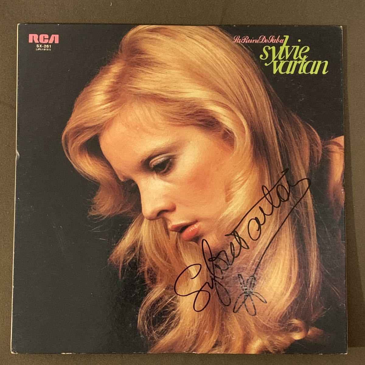 ⁄ シルヴィ・バルタン SYLVIE VARTAN Sylvie 公式通販 直筆サイン入り 
