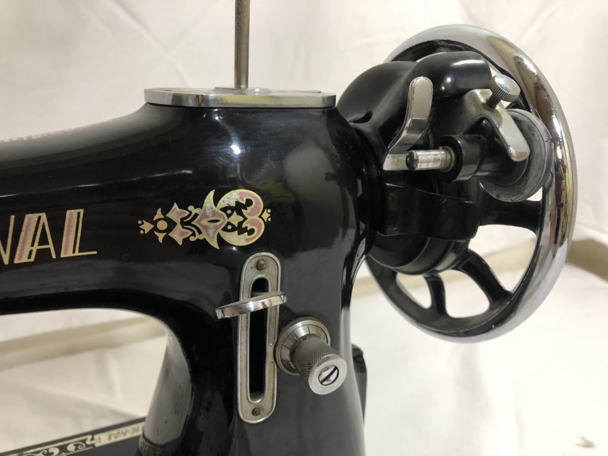 実働品 昭和レトロ 足踏みミシン KOKUYO 鉄製足 実働品 昭和レトロ 足踏みミシン KOKUYO 鉄製足 【公式通販】