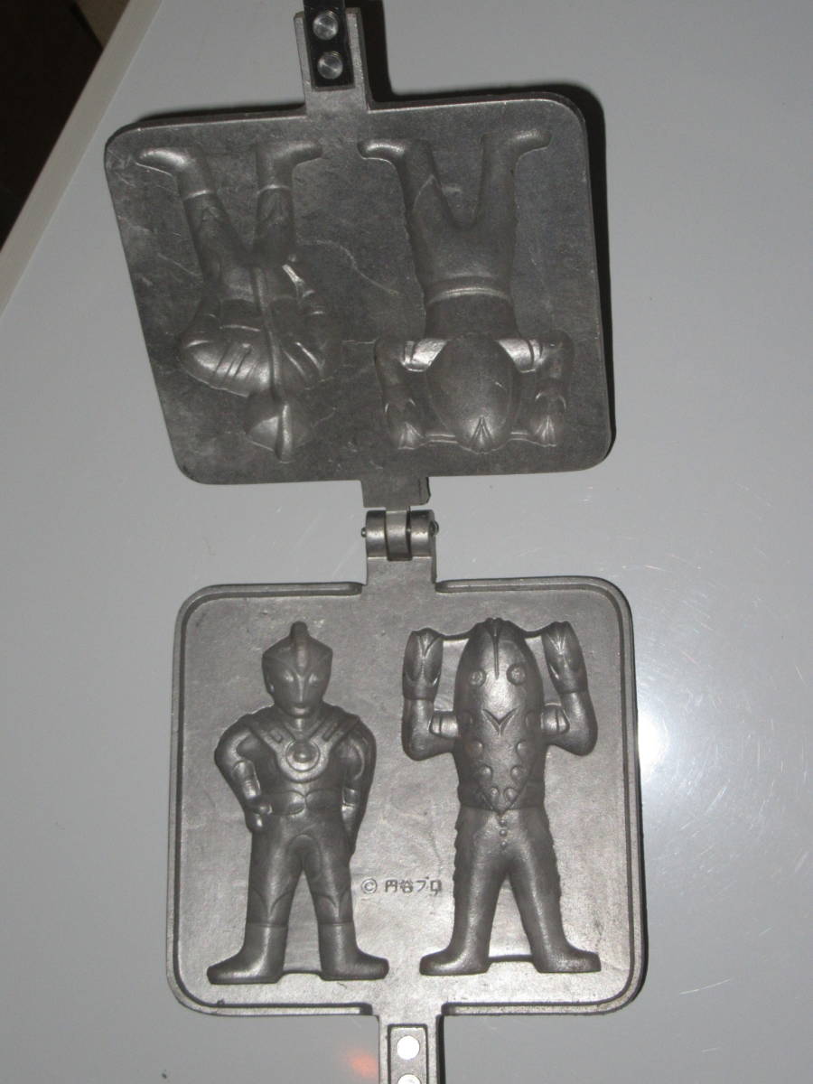 怪獣焼 ウルトラマンa メトロン星人jr 箱は仮面ライダー ぼくらのおやつ 怪人焼 怪獣焼き 怪人焼き 放送当時 国際什器株式会社 ビンテージ 売買されたオークション情報 Yahooの商品情報をアーカイブ公開 オークファン Aucfan Com