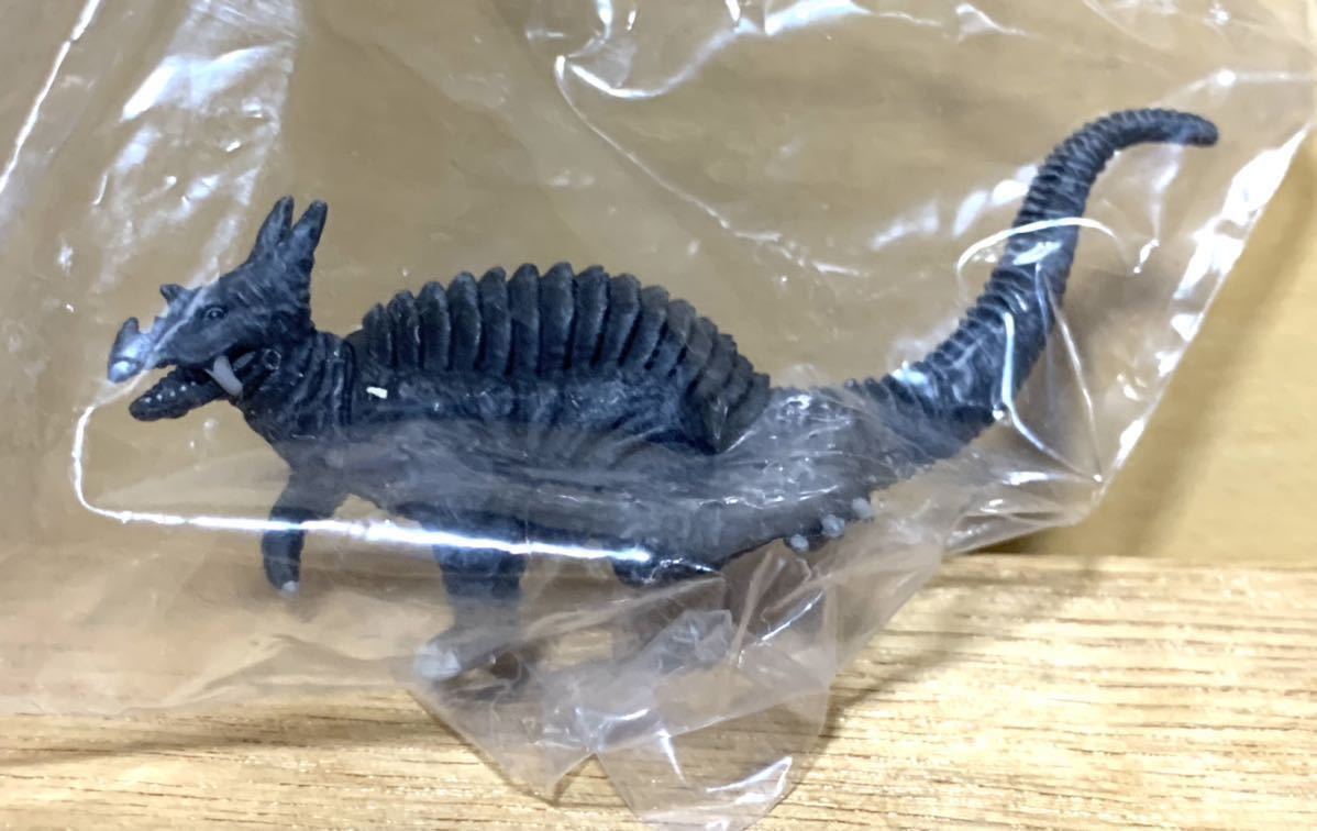バンダイ食玩 ウルトラ怪獣名鑑 シークレット ウルトラQ 『虹の卵 